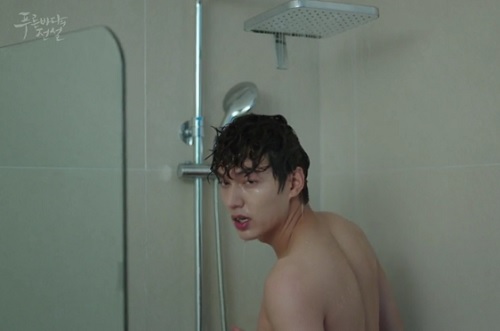 Huyền thoại biển xanh tập 2: Lee Min Ho và Jeon Ji Hyun có nụ hôn đại dương ướt át - 6