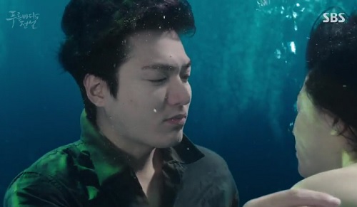 Huyền thoại biển xanh tập 2: Lee Min Ho và Jeon Ji Hyun có nụ hôn đại dương ướt át - 11