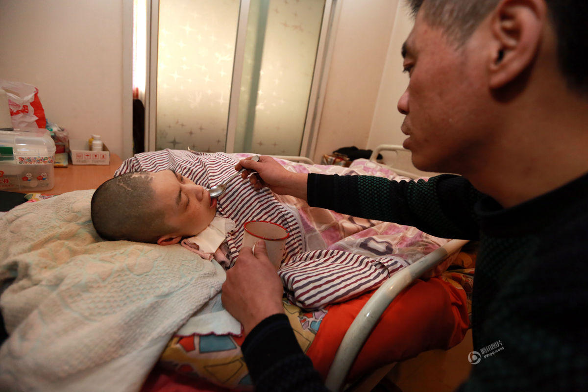 Đại gia bán sạch gia tài chạy chữa cho vợ 3000 ngày không nghỉ - 1