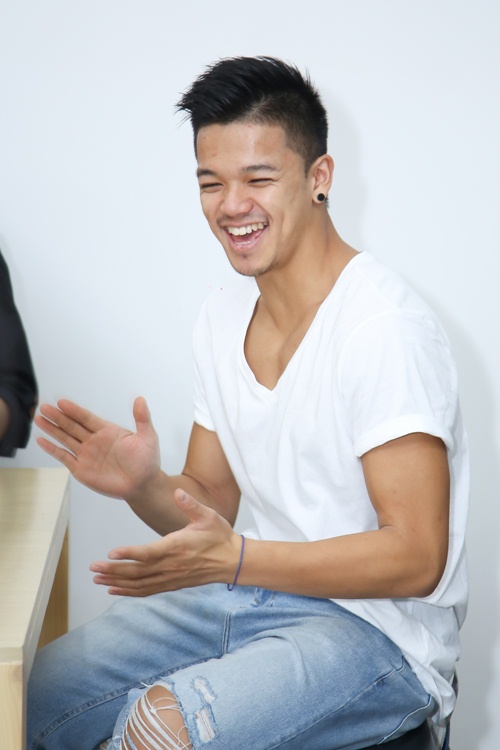 Trọng Hiếu mặc giản dị đến “truyền lửa” cho đội Khắc Hưng - 2