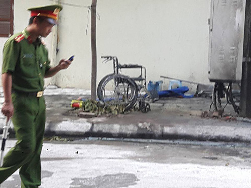 Vụ nổ bốt điện: Hai vợ chồng người bán nước đang rất nguy kịch - 3