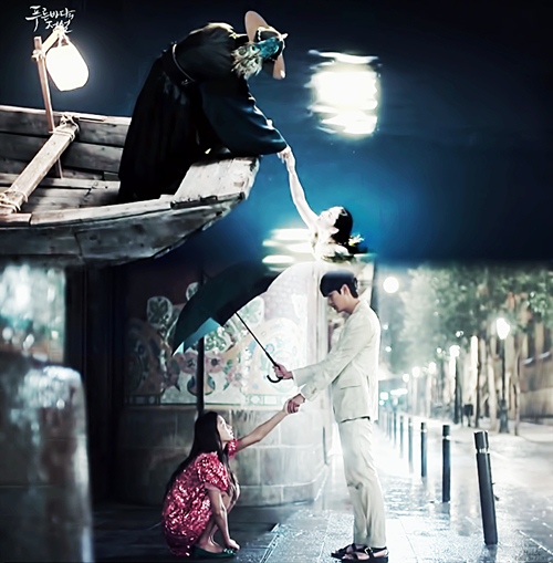 Vượt mặt “Hậu duệ mặt trời”, “Huyền thoại biển xanh” bị nghi là hàng đạo nhái - 1