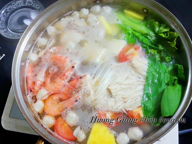 Lẩu hải sản hấp dẫn cho cuối tuần