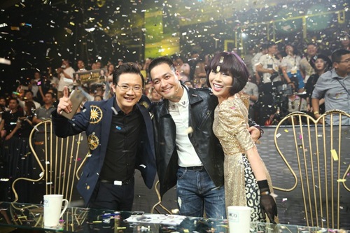 Đàm Vĩnh Hưng cắt phăng tóc của nữ thí sinh ngay trên sóng trực tiếp - 18