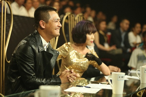 Đàm Vĩnh Hưng cắt phăng tóc của nữ thí sinh ngay trên sóng trực tiếp - 20