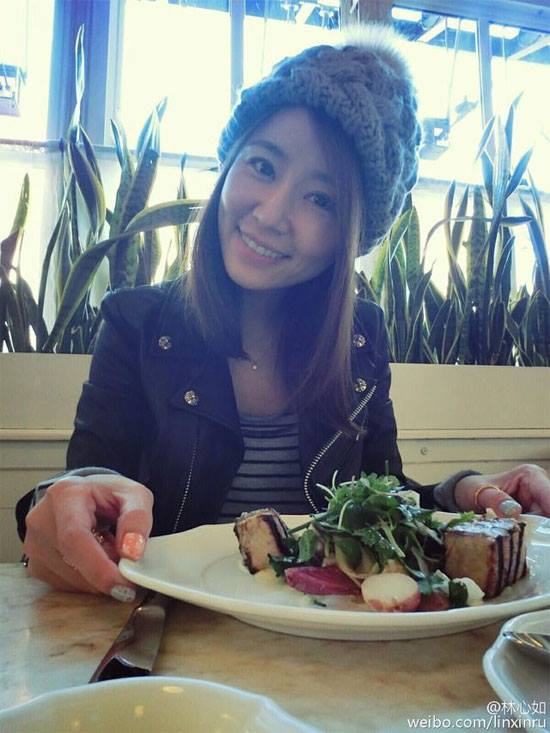 Có bầu 6 tháng, mặt mộc của Lâm Tâm Như vẫn đẹp miễn chê - 2