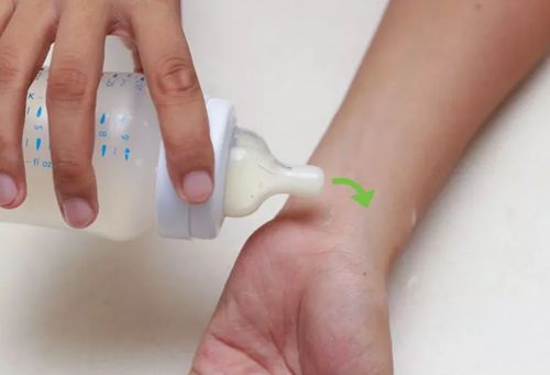 Cách pha sữa chuẩn từng bước một cho con để tránh sai lầm đáng tiếc - 9