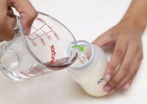 Cách pha sữa chuẩn từng bước một cho con để tránh sai lầm đáng tiếc - 7