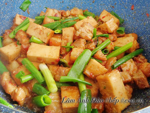 Thịt xào đậu phụ cay kiểu này mới ngon - 7