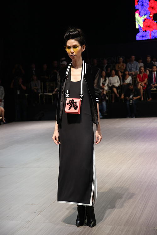 Dàn mẫu bị cấm diễn quot;tung hoànhquot; trên sàn diễn Tuần lễ Nhà thiết kế thời trang - 4