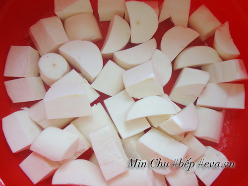 Xôi sắn ruốc rưới mỡ hành nóng hổi, dẻo ngon thế này là cùng! - 3