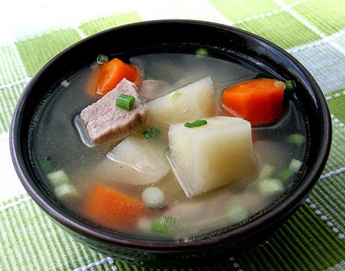 Thuộc 4 mẹo này bạn sẽ có nồi nước xương hầm vừa trong vắt lại ngọt thơm - 2