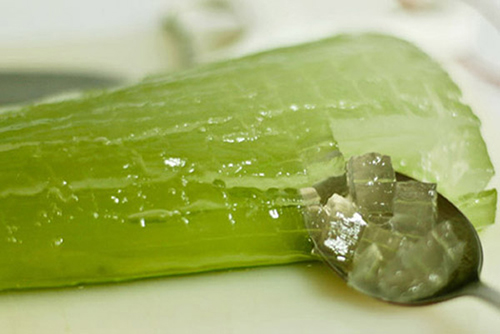 Cách nấu nước nha đam ngon ngọt, không lo đắng nhớt mà còn trẻ hóa da hiệu quả - 2