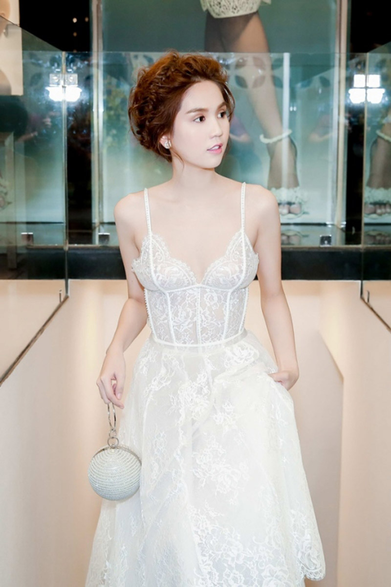 Váy chụp ảnh cưới của Minh Hằng mất hơn 1 tháng chuẩn bị