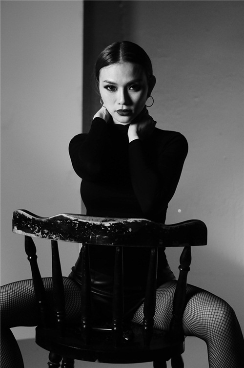 The Remix 2017: quot;Mẹ bỉm sữaquot; Thu Thủy đụng độ với ông xã Trương Quỳnh Anh - 1