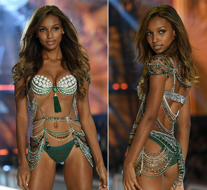 Victoria#039;s Secret Show 2016: quot;Nổi da gàquot; vì sức nóng như núi lửa phun trào của dàn thiên thần nội y - 16