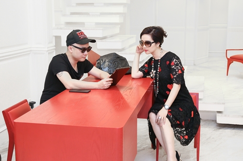 HH Giáng My chuẩn bị váy áo trước cả 10 ngày để làm MC - 3