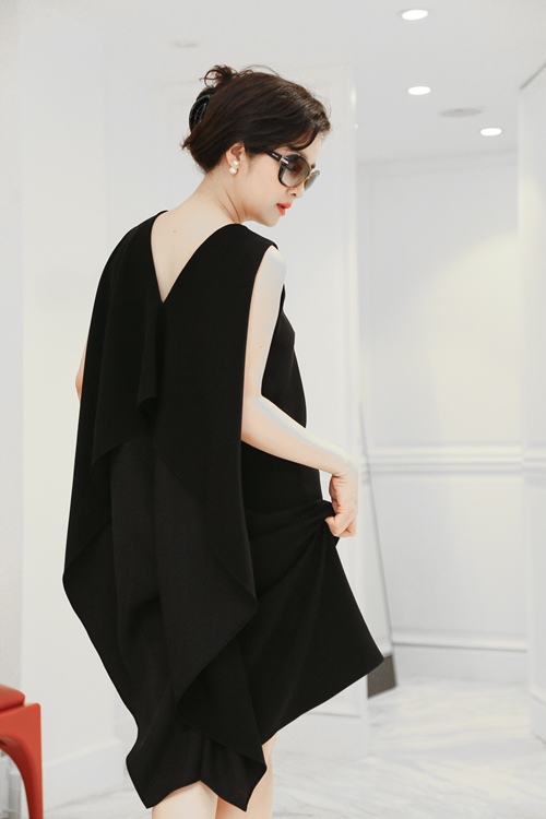 HH Giáng My chuẩn bị váy áo trước cả 10 ngày để làm MC - 9