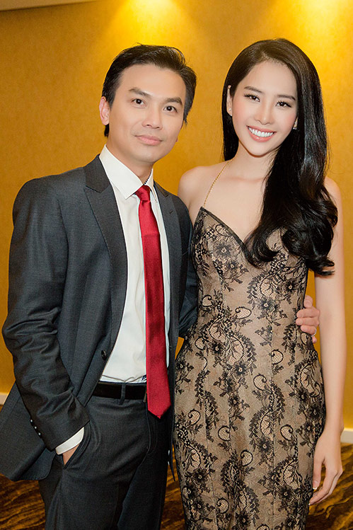 Nam Em đẹp ngọt ngào, hạnh phúc khi được Mạnh Quỳnh ôm eo - 6