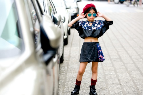 Thiên thần 7 tuổi Hà Nội đi đâu cũng sáng nhất phố vì mặc cực chất - 7