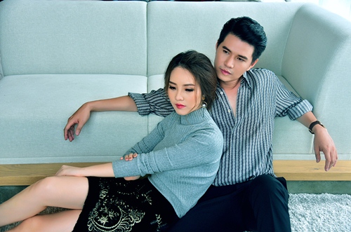 Á hậu Thụy Vân buông lơi vai trần bên MC Vũ Mạnh Cường - 9