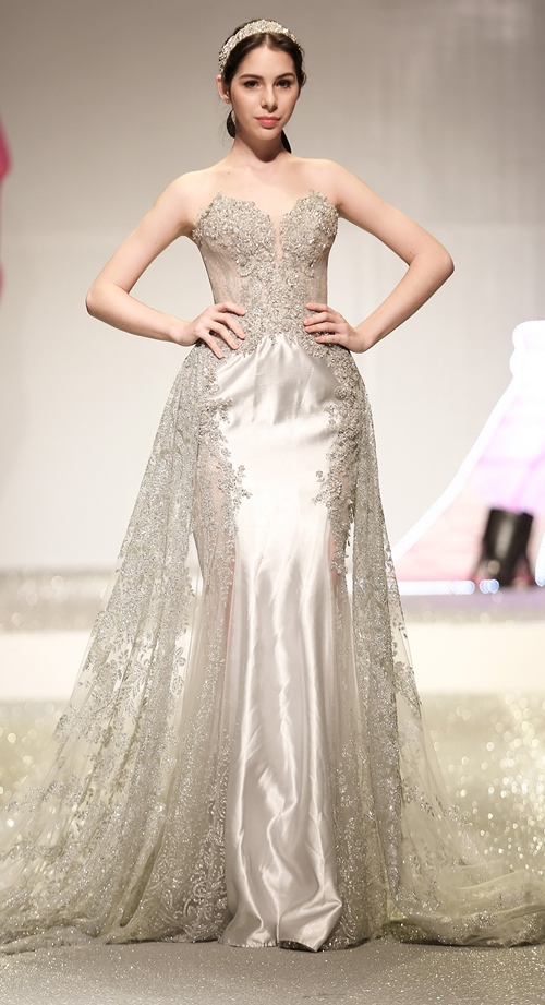 Khánh My lộng lẫy như công chúa, làm vedette trình diễn áo cưới - 11