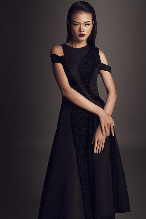 Người mẫu 14 tuổi hứa hẹn tỏa sáng trên sàn diễn thời trang đẳng cấp - 2