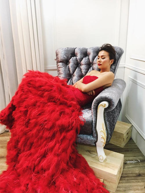 Sao Việt 24h qua: Với Phan Hiển, lúc nào Khánh Thi cũng là quot;nữ hoàngquot;! - 10