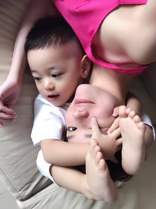 Sao Việt 24h qua: Với Phan Hiển, lúc nào Khánh Thi cũng là quot;nữ hoàngquot;! - 15