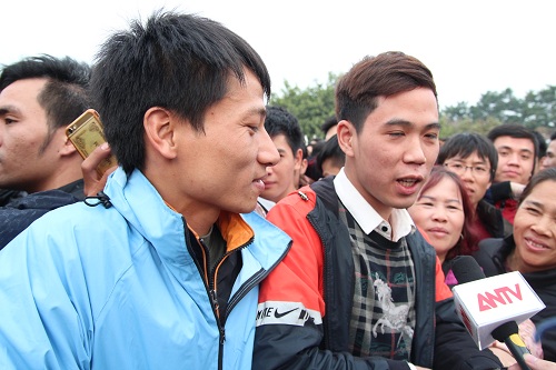 Sân vận động Mỹ Đình quot;vỡ trậnquot; vì hàng vạn người đổ về mua vé xem đội tuyển Việt Nam - 7