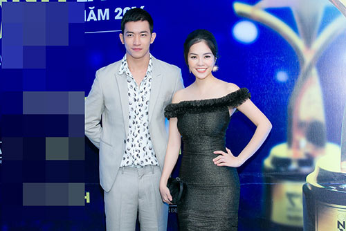 Dương Cẩm Lynh giảm 15kg tự tin tái xuất sau 1 tháng sinh con - 8