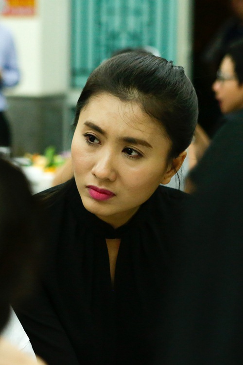 Thành Lộc, Ái Phương, Ánh Tuyết lặng đi trước linh cữu ca sĩ Quang Lý - 9