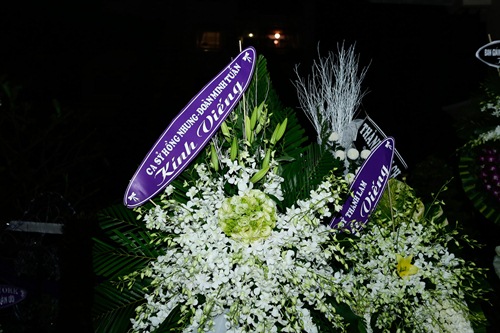 Thành Lộc, Ái Phương, Ánh Tuyết lặng đi trước linh cữu ca sĩ Quang Lý - 13