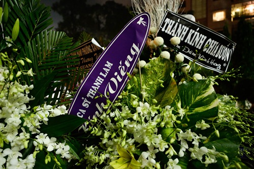 Thành Lộc, Ái Phương, Ánh Tuyết lặng đi trước linh cữu ca sĩ Quang Lý - 17