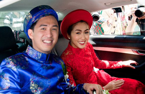 Áo dài đỏ ngày ăn hỏi khiến người ta phải nhớ mãi của sao Việt - 4