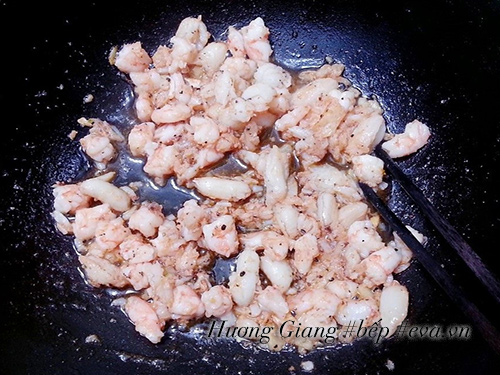 Cơm chiên cua xé nóng hổi, thơm ngon cho ngày mới - 3