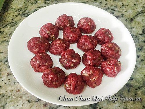 Đổi vị với thịt bò viên phô mai sốt tương cà ngon mê ly - 4