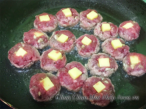 Đổi vị với thịt bò viên phô mai sốt tương cà ngon mê ly - 6