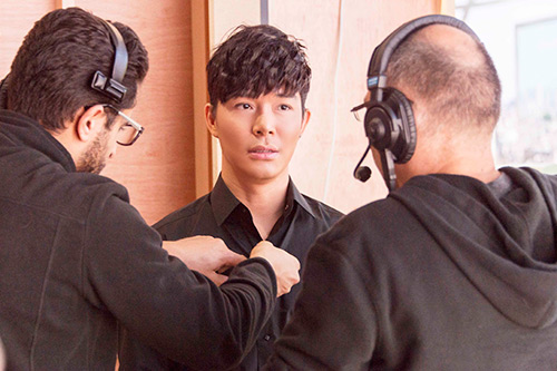 Nathan Lee được chào đón nhiệt tình khi về Pháp trả lời phỏng vấn - 11