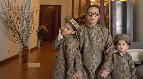 Ngắm 3 nhóc tì lém lỉnh, giống bố như đúc nhà đạo diễn Trần Lực - 6