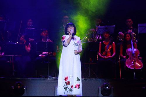 Thu Minh giản dị lạ thường giữa dàn sao nữ lộng lẫy dự amp;#34;Duyên dáng Việt Nam 28amp;#34; - 2