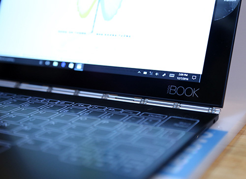 Yoga Book: Chiếc máy tính lai mỏng nhất thế giới của Lenovo - 4
