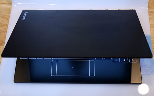 Yoga Book: Chiếc máy tính lai mỏng nhất thế giới của Lenovo - 6