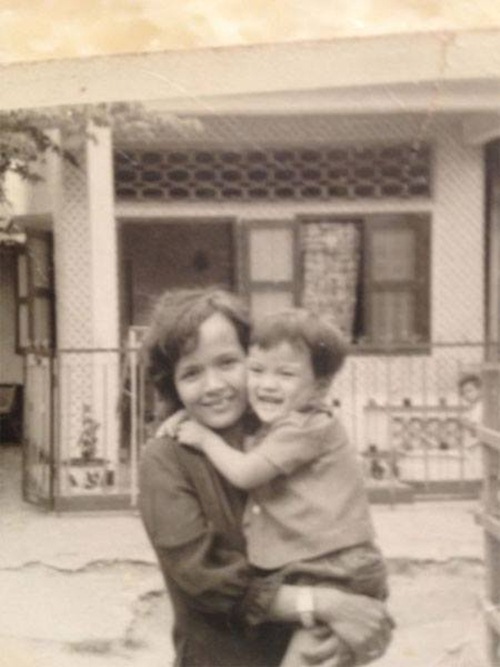 Đàm Vĩnh Hưng bật khóc: amp;#34;Nếu cứ im lặng, tôi sẽ trả nợ cho mẹ đến chếtamp;#34; - 1