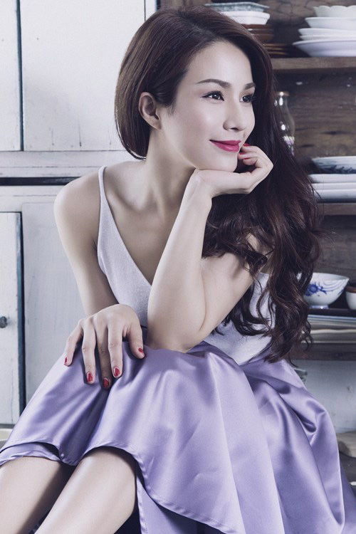 Sau Hoàng Tôn, Diệp Lâm Anh bị dân mạng “ném đá” vì gương mặt sưng phù, khác lạ - 10
