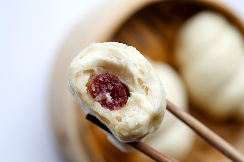Bánh bao nhân lạp xưởng lạ miệng mà ngon - 7