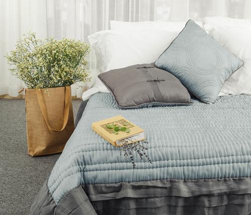 Cách chọn chăn ga gối cho đời sống vợ chồng viên mãn - 6