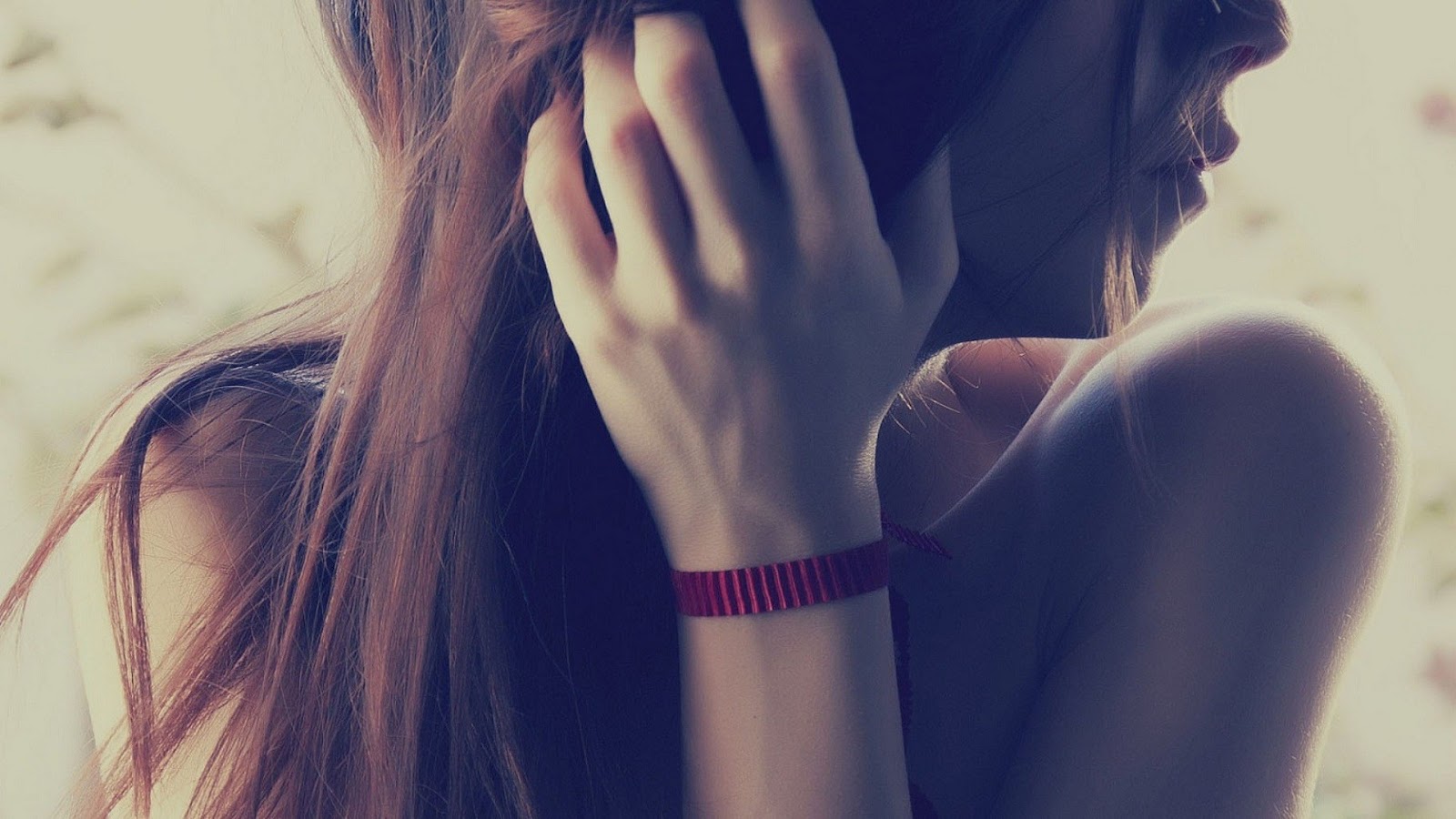 Đêm hôm đó anh đã về nhà, em vui bên nhân tình nên không biết mà thôi - 2