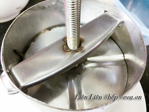 Giò xào giòn sần sật cho bữa cơm ngày Tết thêm ngon - 10