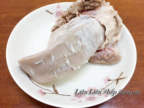 Giò xào giòn sần sật cho bữa cơm ngày Tết thêm ngon - 2